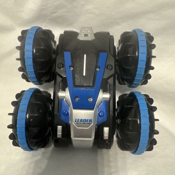 Amphibious Reversible All Terrain Remote Control Stunt Remote Waterproof Car Toy - Picture 5 of 7